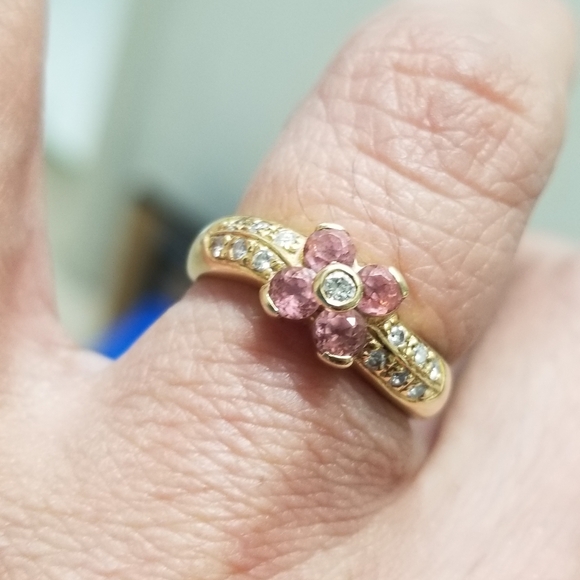 sale 18k natural ruby diamond flower gold ring - Picture 6 of 16